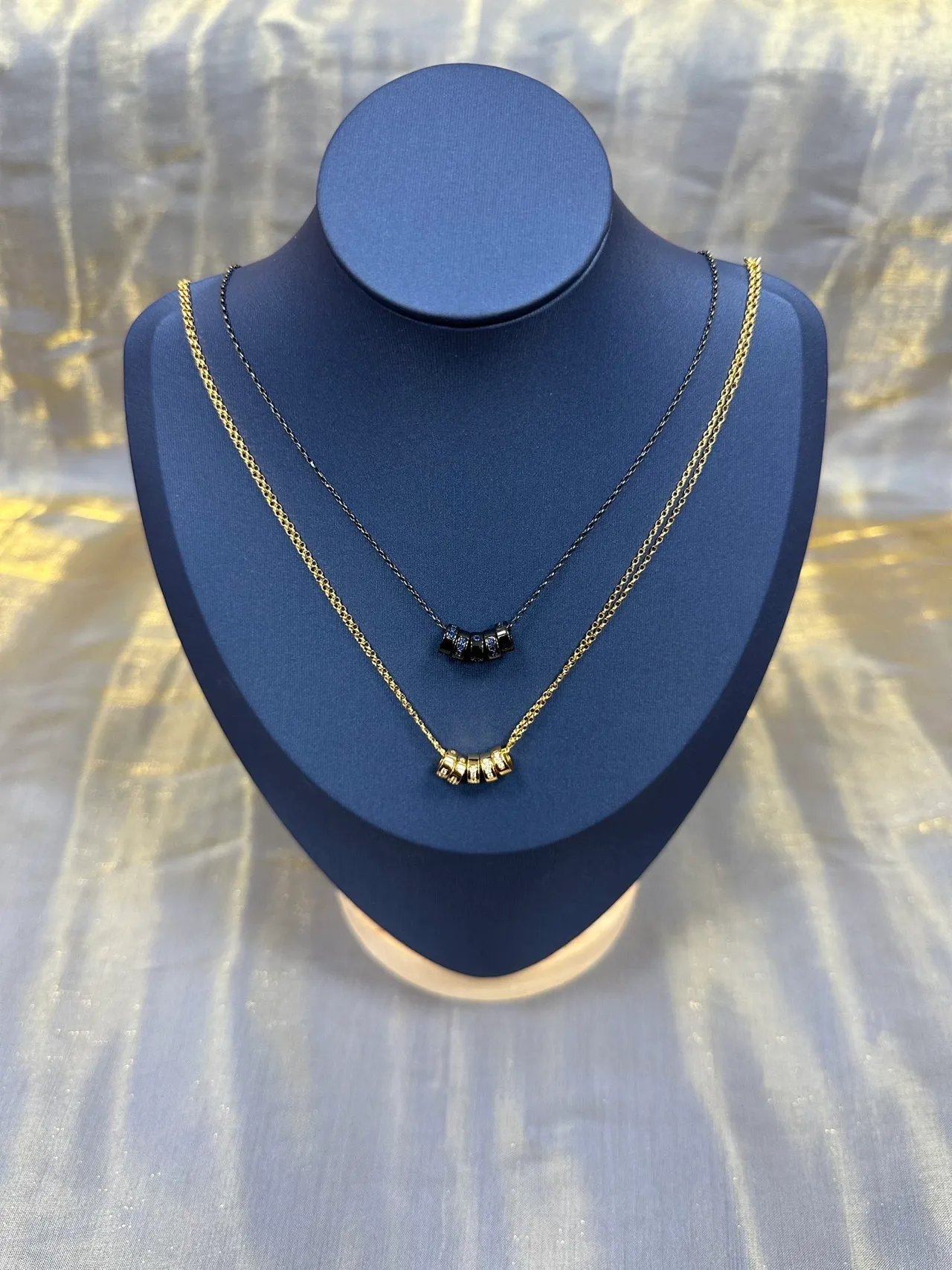 Black Cluster Bead Pendant Necklace 9