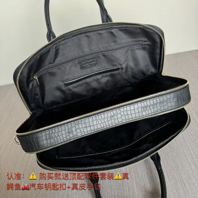 黑色鳄鱼压纹皮革结构矩形轮廓波士顿包 2