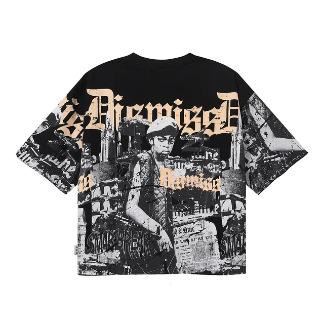 Black Cropped Graphic Print T-Shirt 2