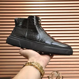 Black Glossy Croc-Embossed Leather Side Zipper Ankle Boots