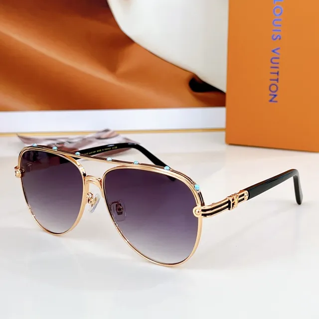 Black Gold Aviator-Inspired Metal-Rimmed Eyewear 7