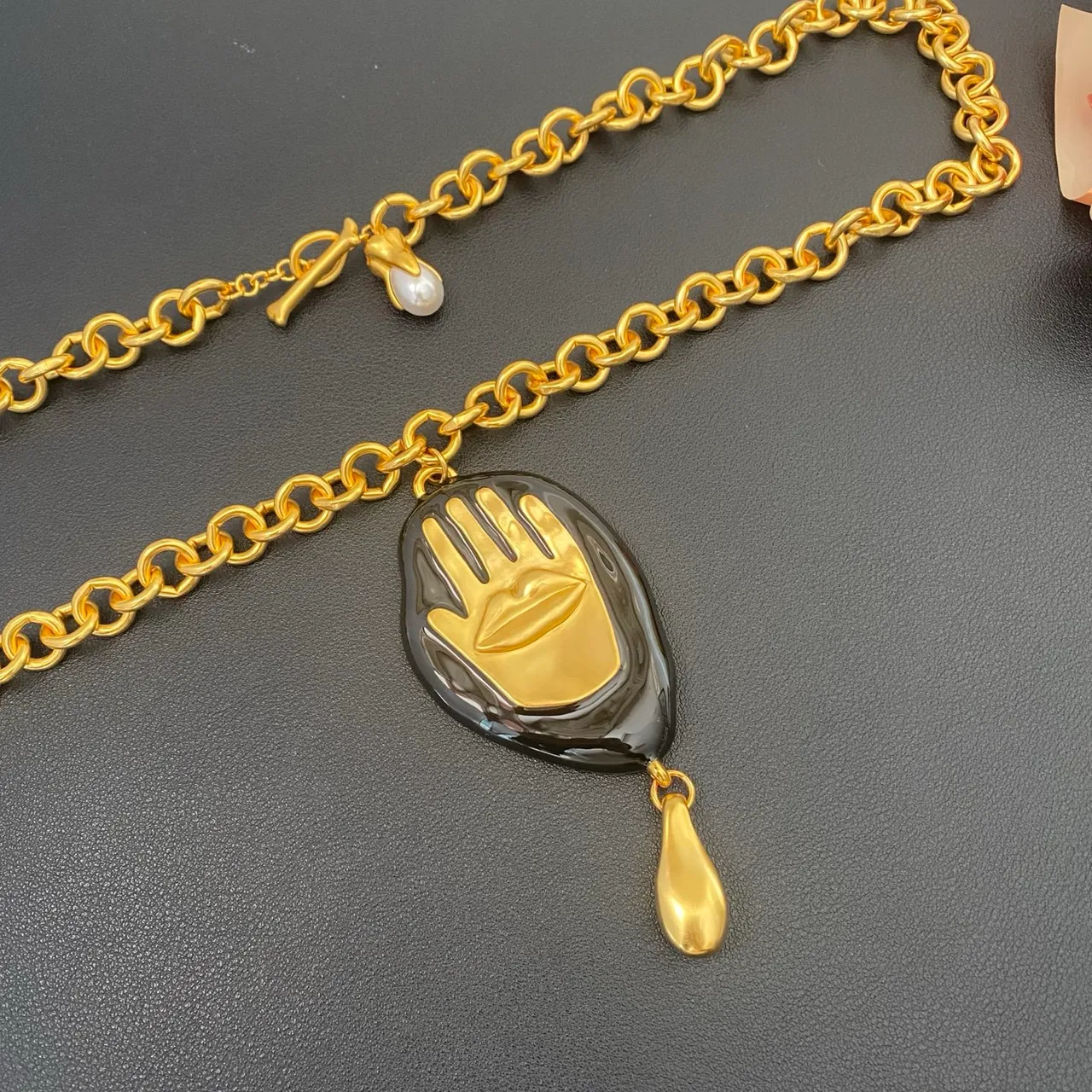 Black Gold Curb Chain Glossy Pendant Necklace 5