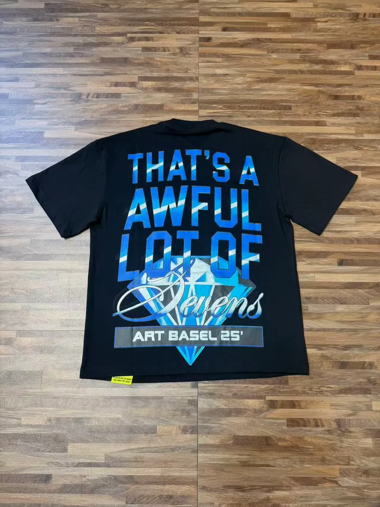 Black Graphic-Print Crewneck Short-Sleeve Oversized T-Shirt 3
