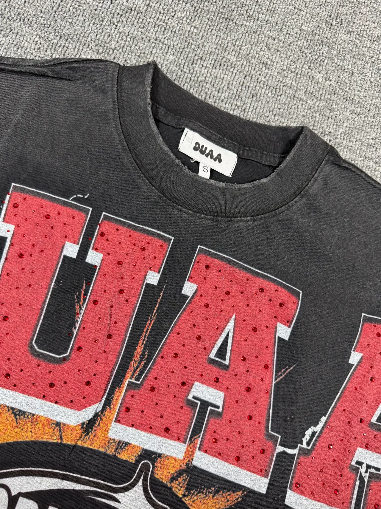 Black Graphic-Print Distressed Oversized T-Shirt 2
