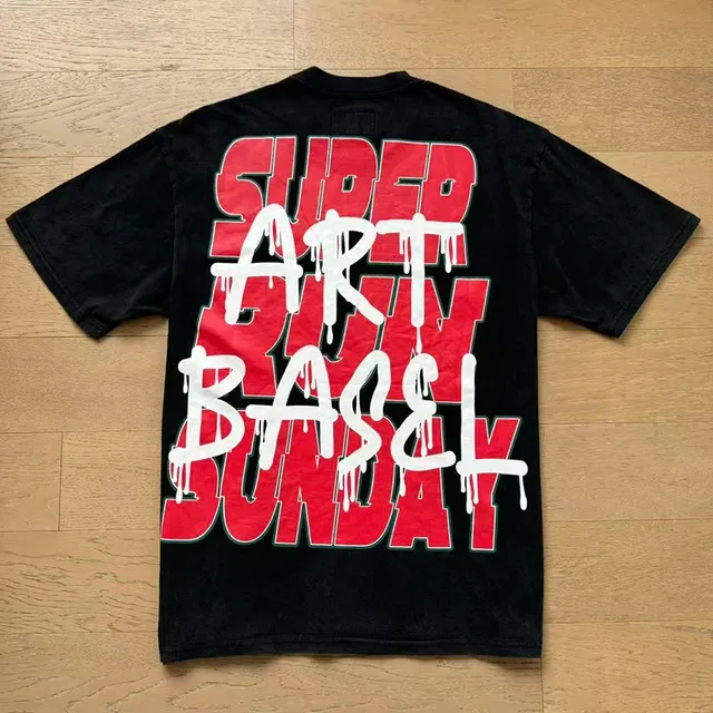 Black Graphic-Print Racing Car Motif Oversized T-Shirt 6