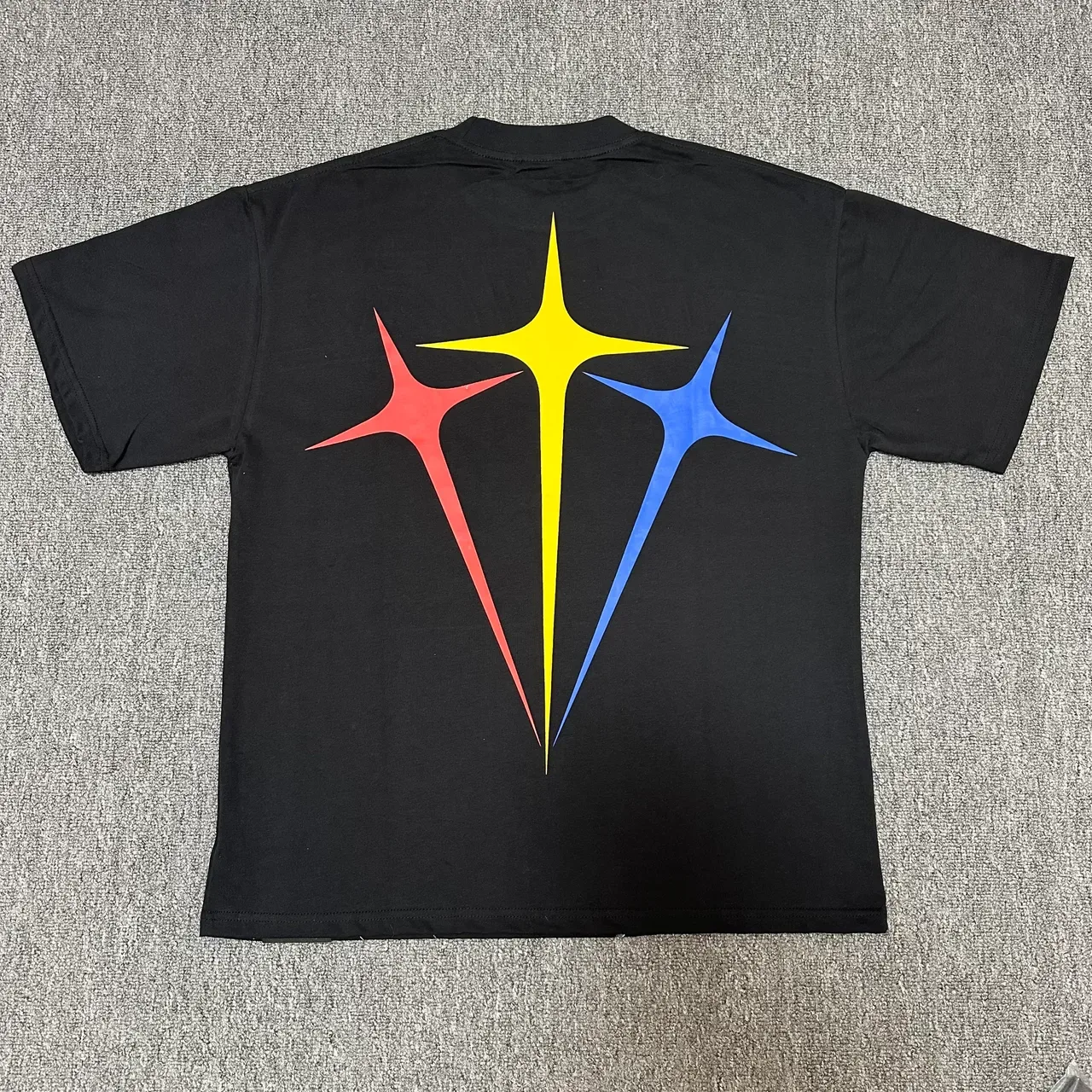Black Graphic-Print Sci-Fi Illustration T-Shirt 2