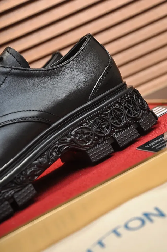 Sapatos Oxford de couro preto com bico redondo 2