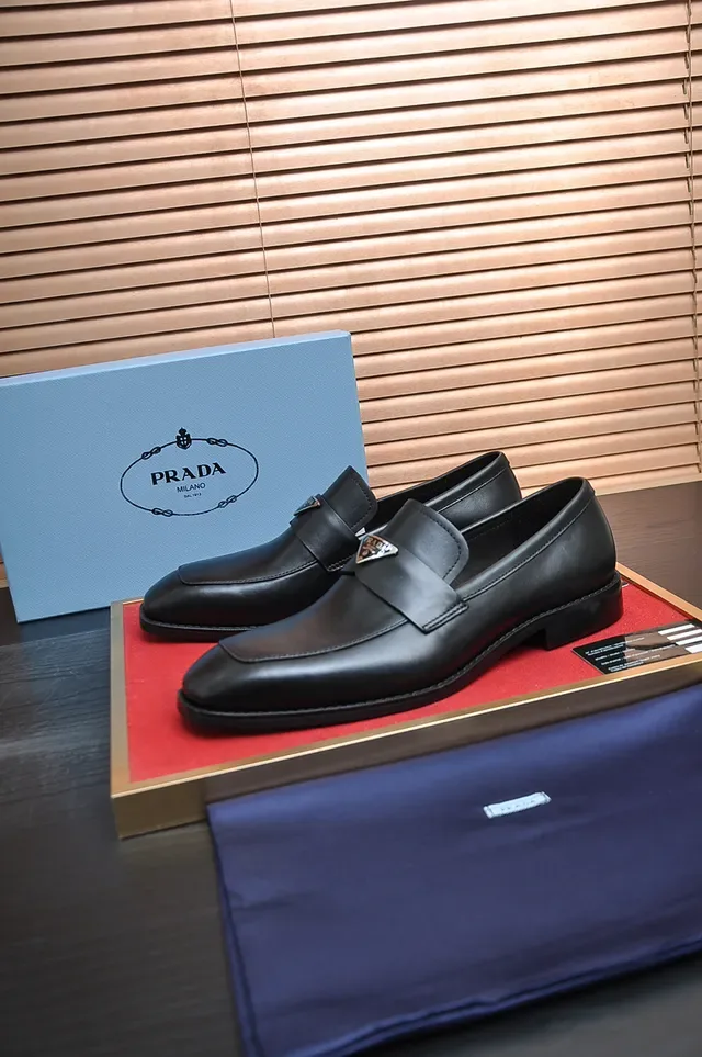 Mocassins en cuir noir style penny 2