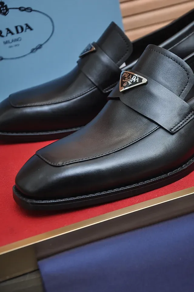 Mocassins en cuir noir style penny 3