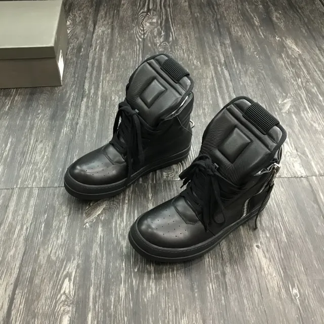 Black Leather Side Zipper Ankle Boots 8