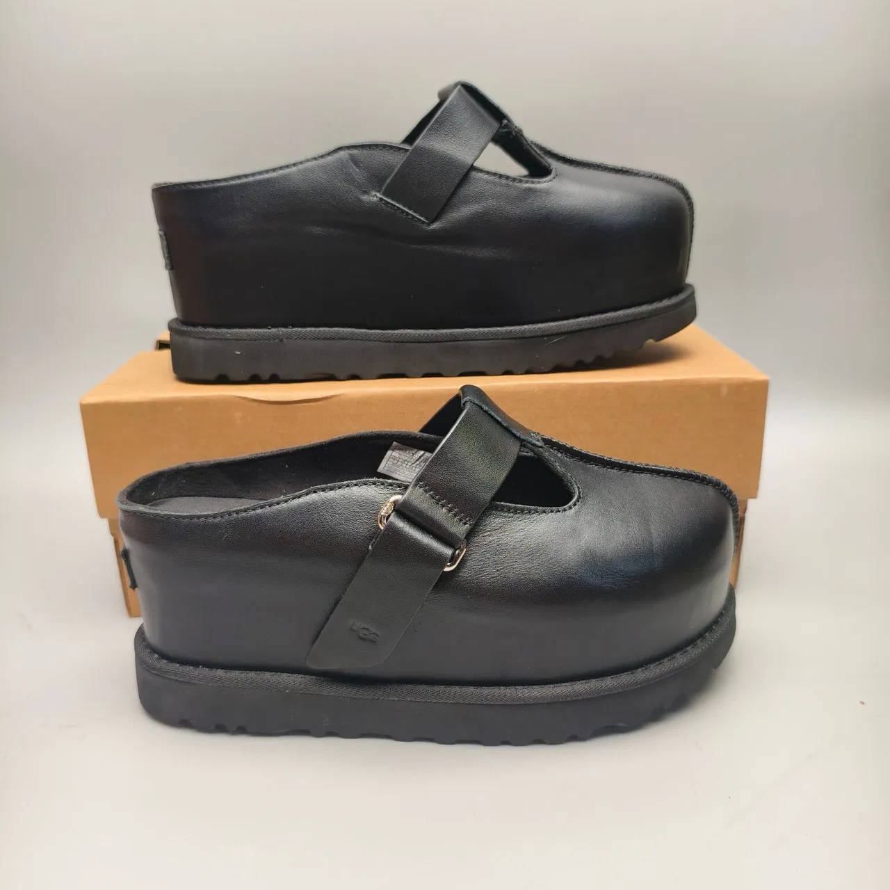 Chaussures Mary Jane en cuir noir à plateforme avec boucle T-strap 5