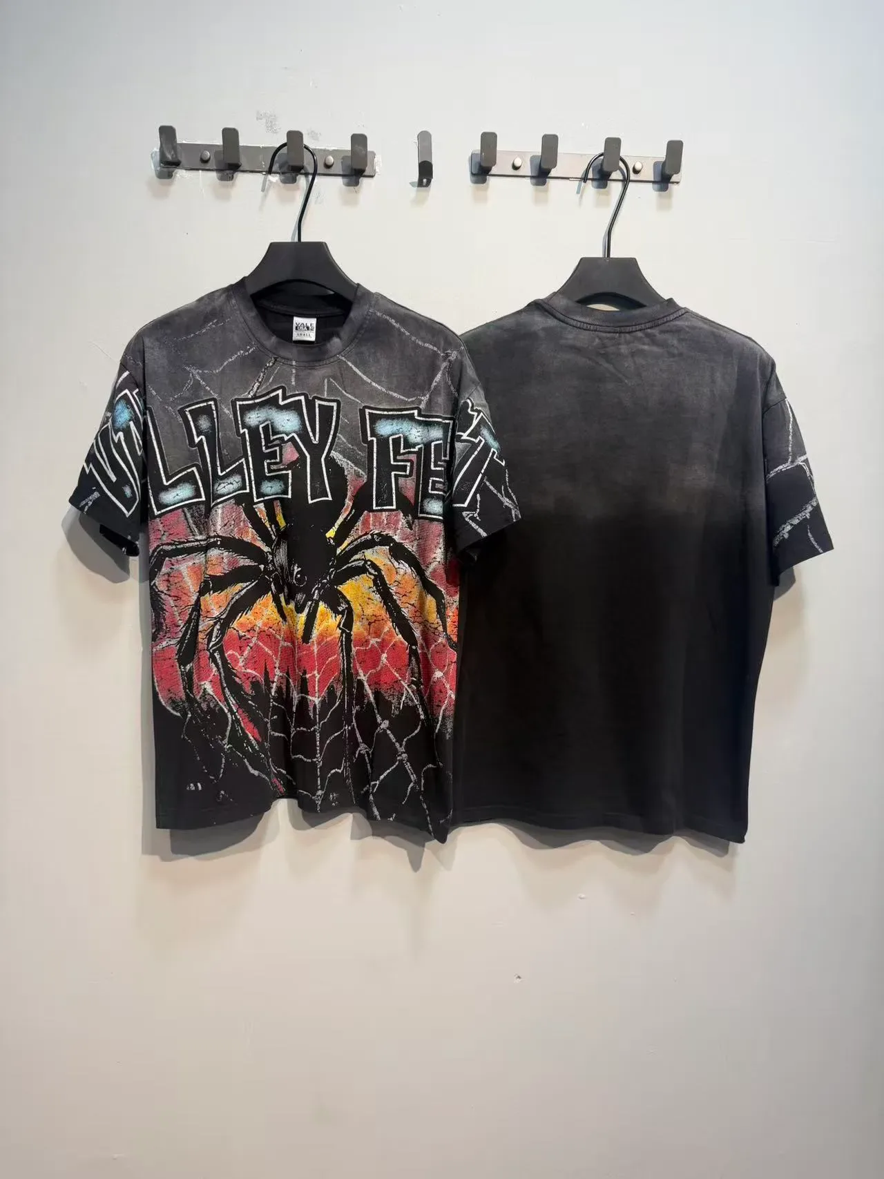 Black Multicolor Spider Web Graphic Print T-Shirt 5
