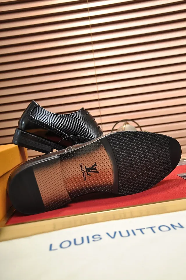 Black Patent And Textured Leather Wingtip Brogue 3