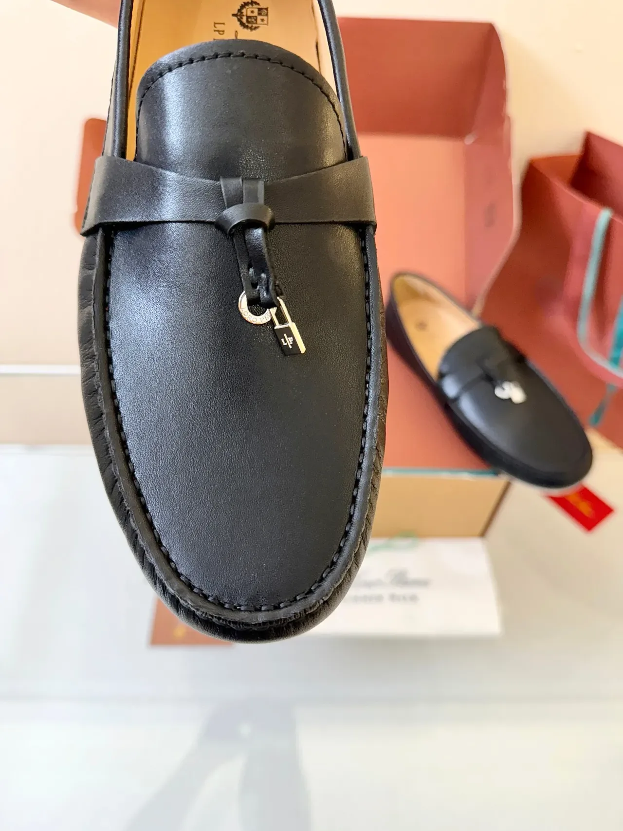 Black White Leather Tassel-Knot Strap Loafer 3