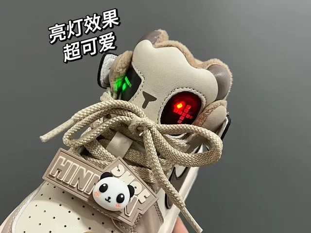 Black White Panda-Themed Plush-Lined Lifestyle Sneakers 24