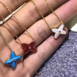 قلادة نجمة ذهب أزرق मिनا بحجر تبليط مركزي