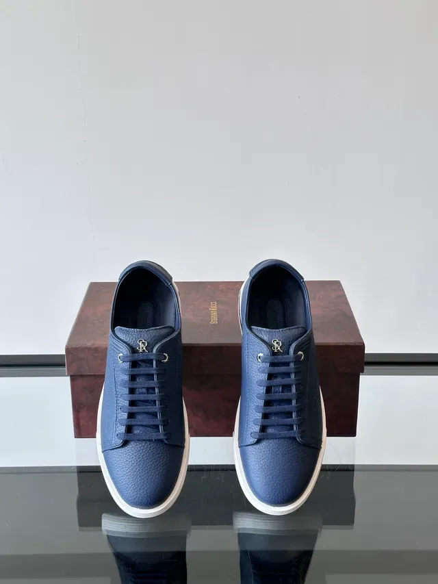 Blue Pebbled Leather Low-Top Sneakers 3