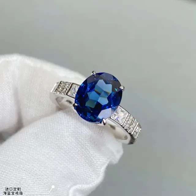 Blue Silver Oval-Cut Central Gemstone Pavé-Set Side Accents Ring 2