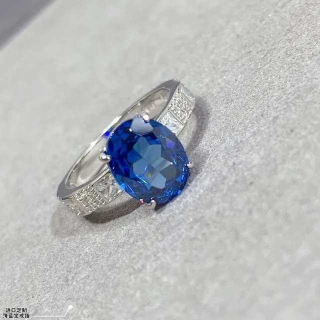 Blue Silver Oval-Cut Central Gemstone Pavé-Set Side Accents Ring 3