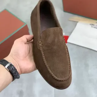 भूरा स्यूड मोक-टू कंट्रास्ट-स्टिच्ड स्लिप-ऑन लोफर्स