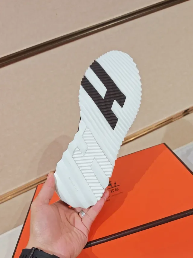 Brown White Suede Upper Contrast Stitching Sneakers 2