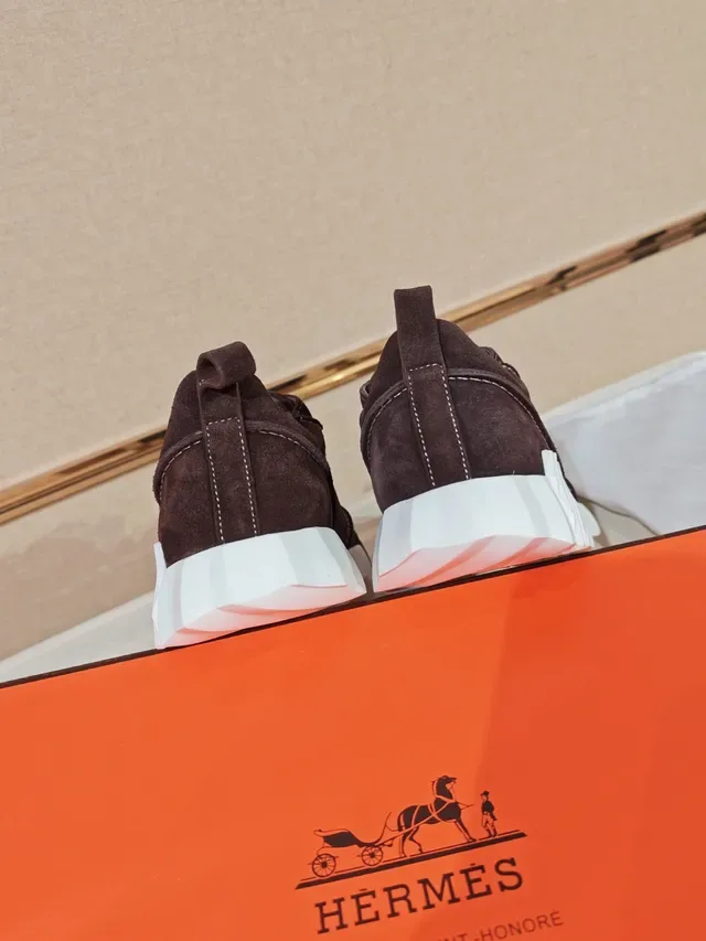 Brown White Suede Upper Contrast Stitching Sneakers 3