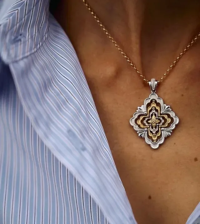 Buccellati Ornate Floral Motif Two-Tone Pendant Necklace 9