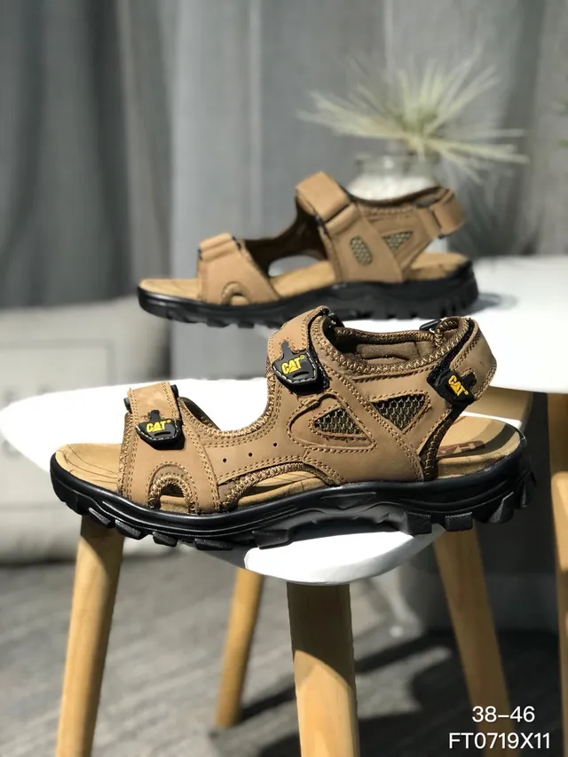 CAT Brown Black Strapped Rugged Casual Sandals 8