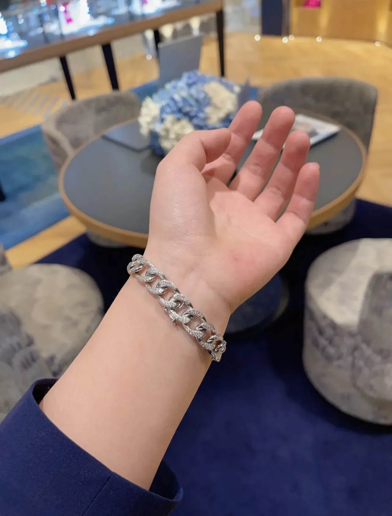 Chunky Curb-Link Pavé-Set Silver-Toned Bracelet 3