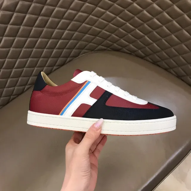 Color-Blocked Mixed-Material Low-Top Sneaker 1