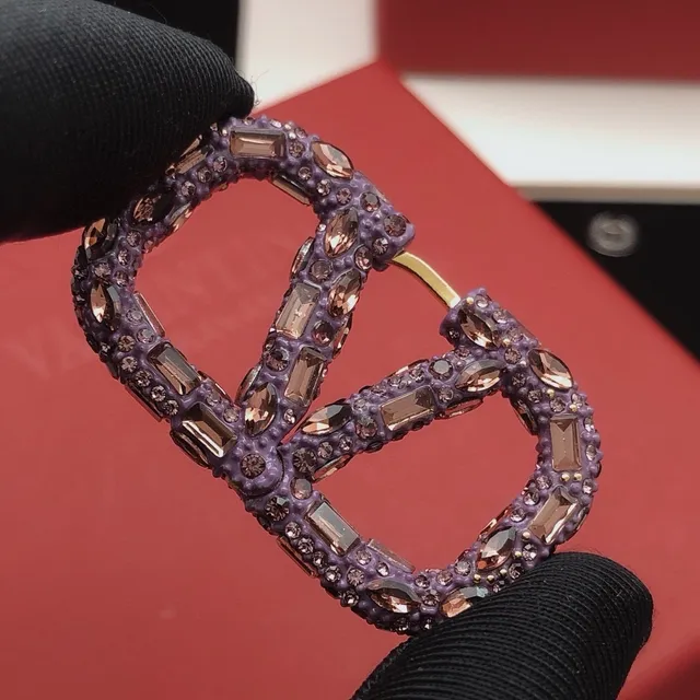 Crystal-Encrusted Lavender Double-Loop Hardware Jewelry 3