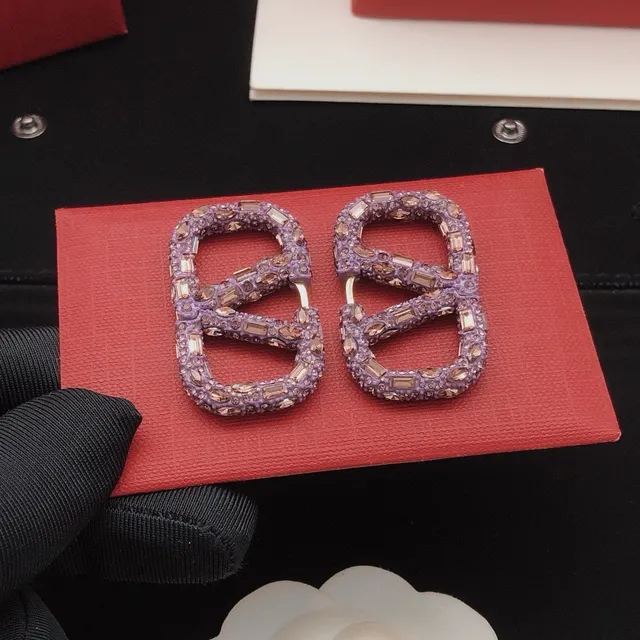 Crystal-Encrusted Lavender Double-Loop Hardware Jewelry 4