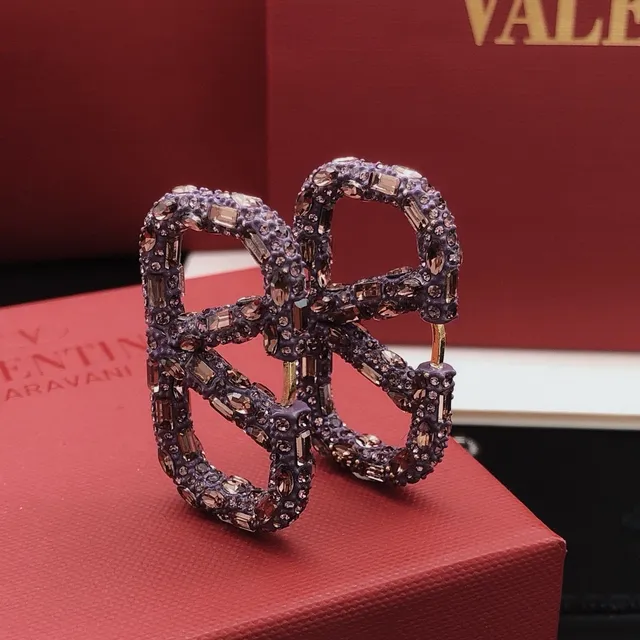 Crystal-Encrusted Lavender Double-Loop Hardware Jewelry 8