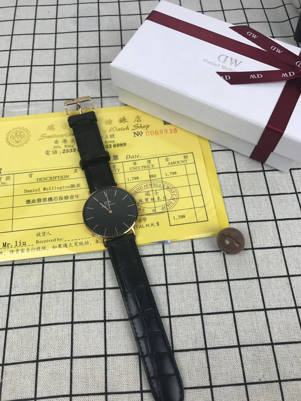Daniel Wellington Montre Classique Noire Dorée Quartz 2