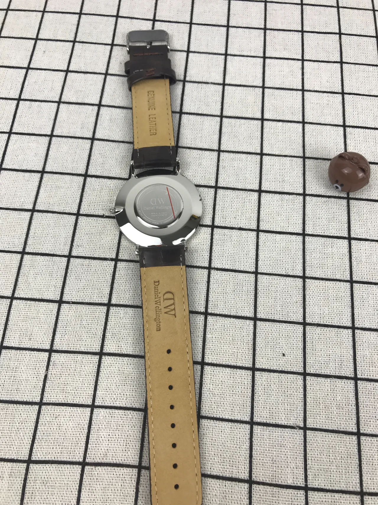Daniel Wellington Classic Minimalist Black Dial Brown Leather Strap Quartz Watch 3