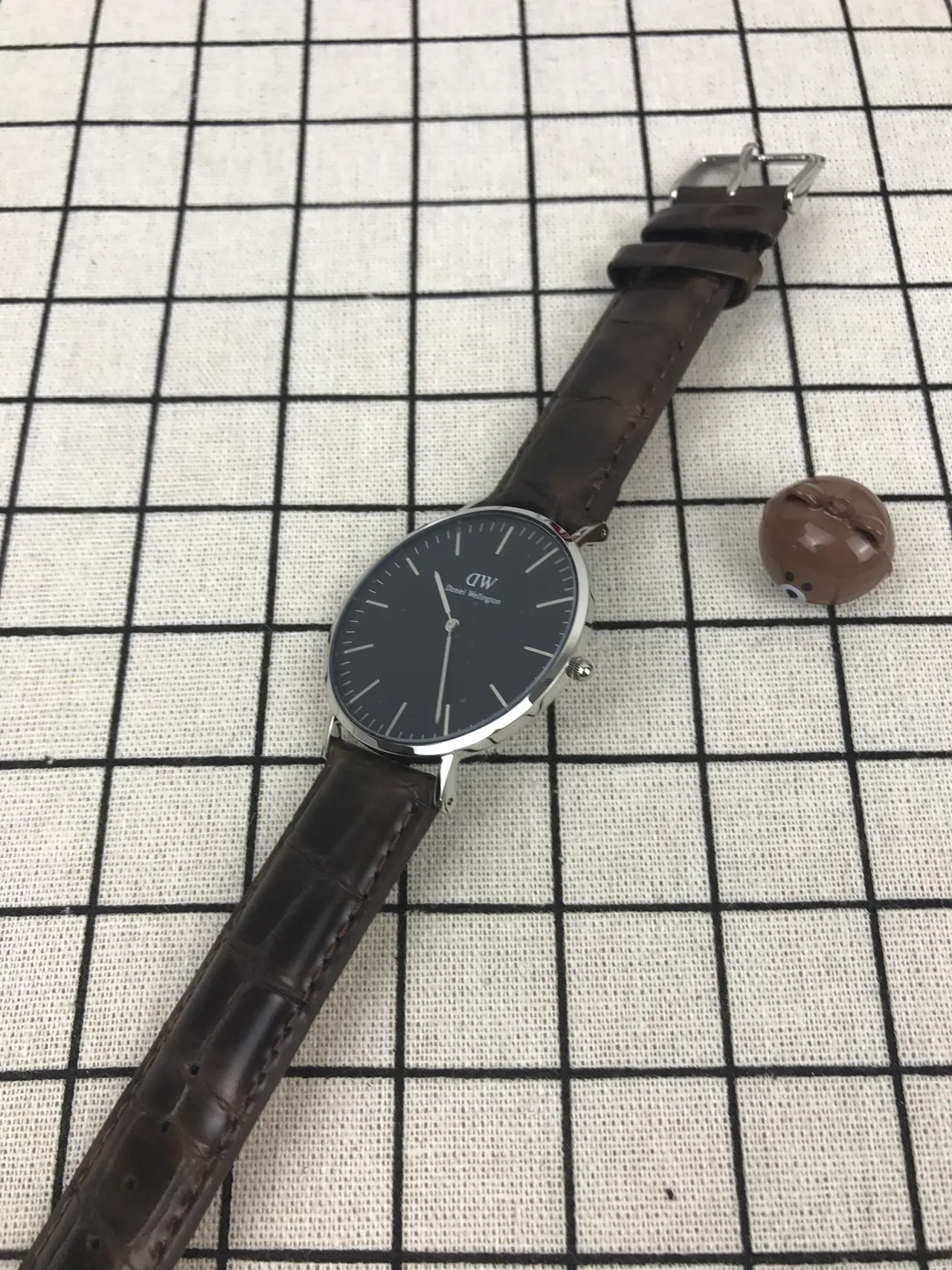 Daniel Wellington Classic Minimalist Black Dial Brown Leather Strap Quartz Watch 4