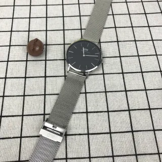 Daniel Wellington Classic Minimalist Black Dial Quartz Watch