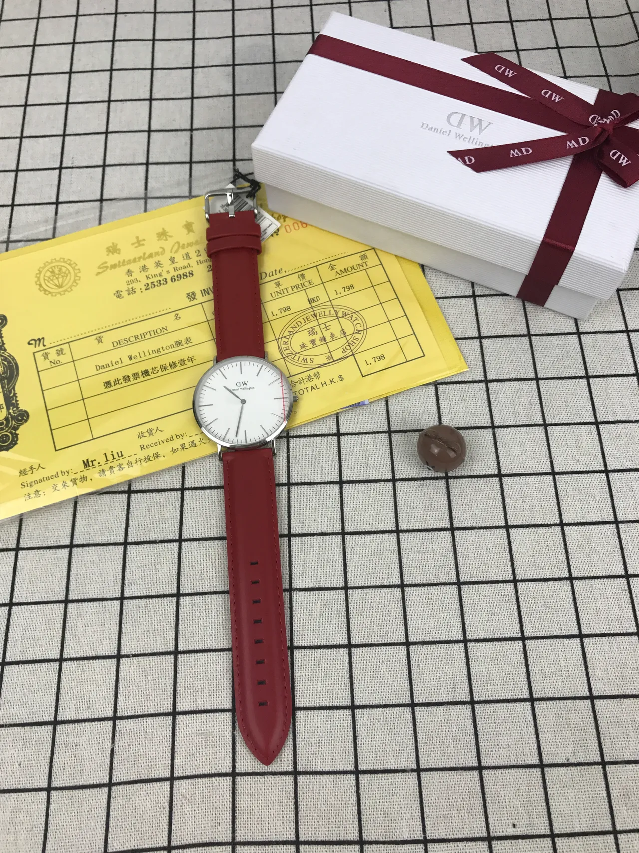 Daniel Wellington ক্লাসিক পেটিট লাল চামড়ার স্ট্র্যাপ কোয়ার্টজ ঘড়ি 2