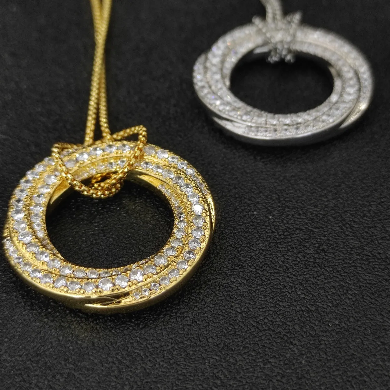 David Yurman Albion Gold Silver Interlocking Triple Rings Pavé-Set Clear Stones Necklace 7