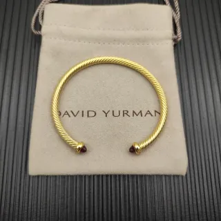 سوار David Yurman Cable Classic Garnet-Tipped Gold Twist