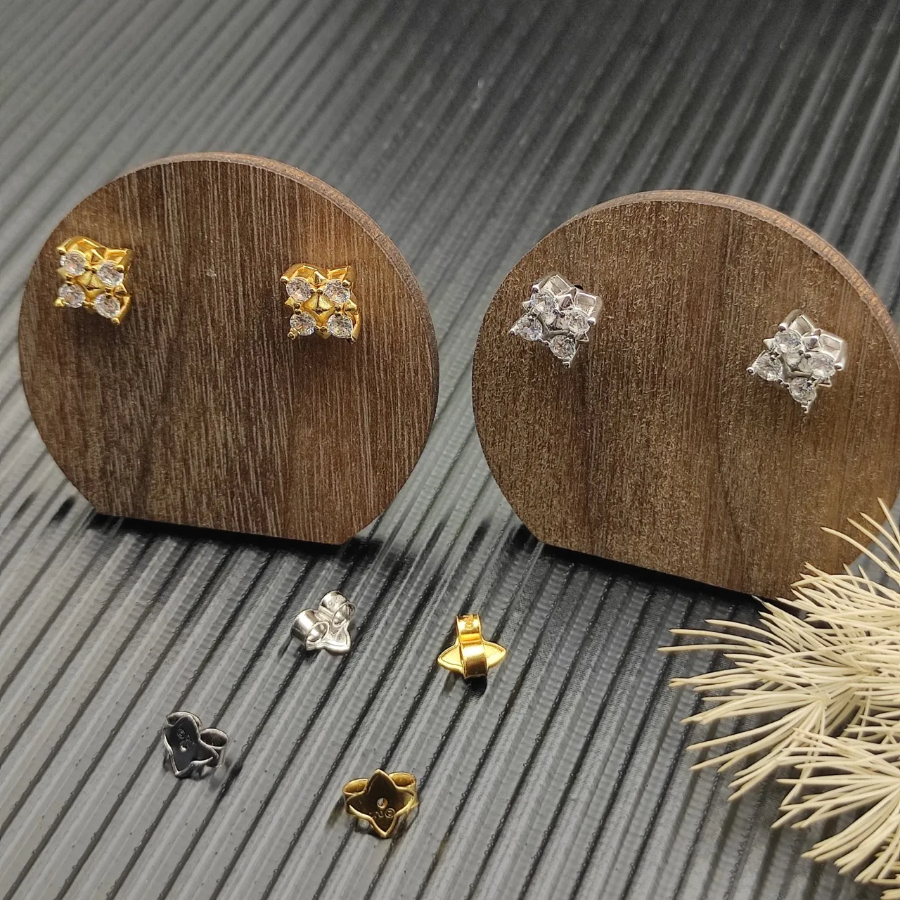 David Yurman Geometric Cluster Stud Earrings 6