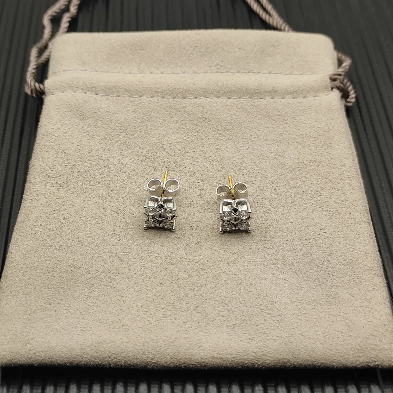 David Yurman Geometric Cluster Stud Earrings 11