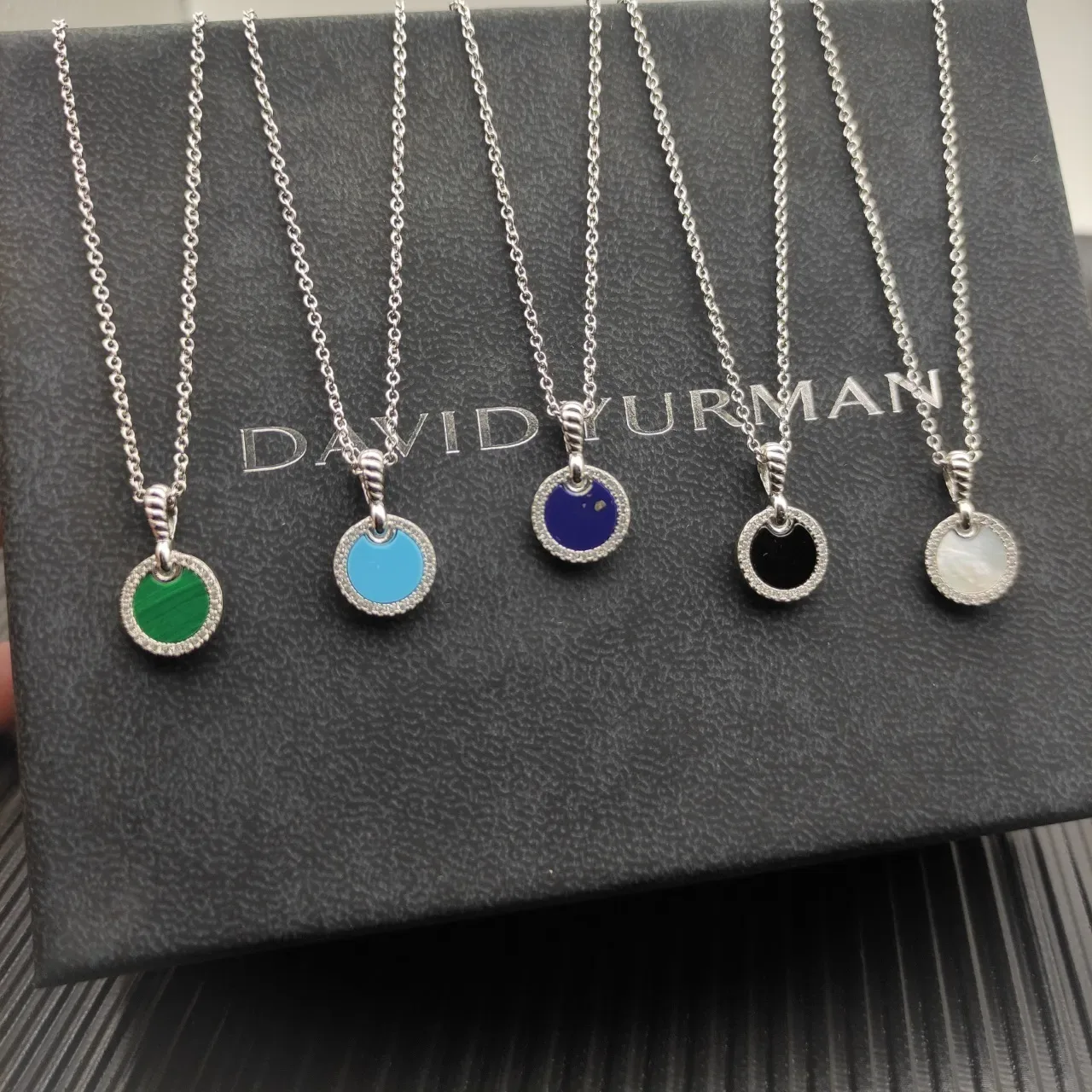 David Yurman Colar Pingente Disco Circular Verde Prata Halo Diamantes Pavé 4