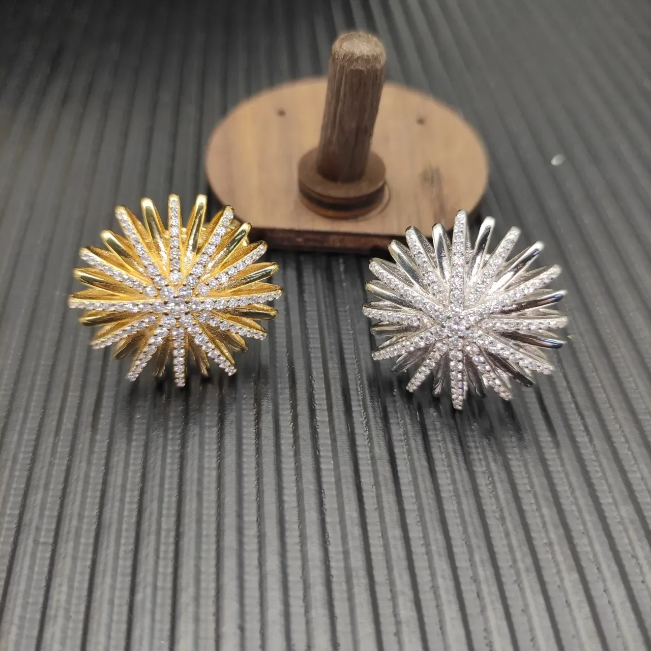 David Yurman Sunburst Pavé Diamond Yellow Gold Ring 5