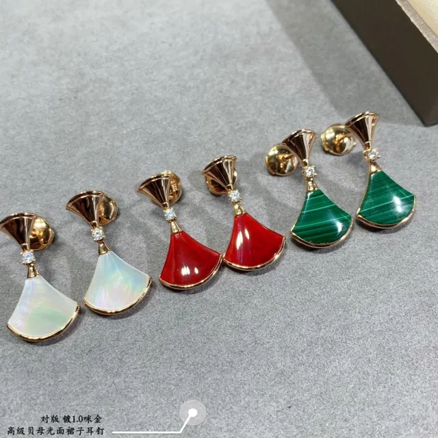 Fan-Shaped Inlaid Gold-Tone Drop Earrings 3