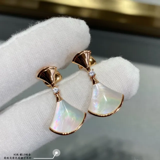 Fan-Shaped Inlaid Gold-Tone Drop Earrings 5