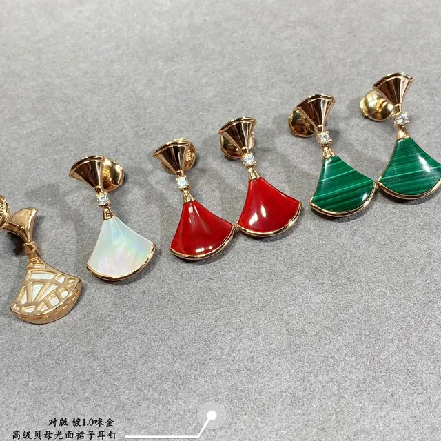 Fan-Shaped Inlaid Gold-Tone Drop Earrings 8