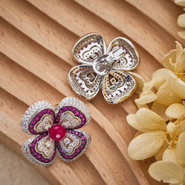 Floral Clover Motif Pavé Emerald and Diamond Earrings 3