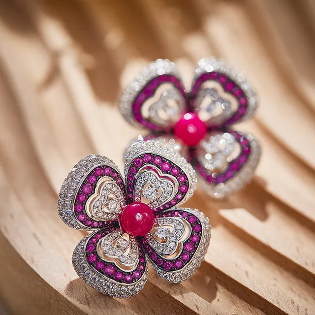 Floral Clover Motif Pavé Emerald and Diamond Earrings 5