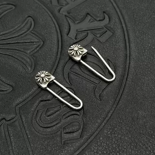 Floral-Head Safety-Pin Style Metallic Brooches 7